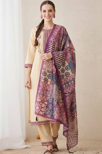 Ethnic Motifs Embroidered Regular Thread Work Kurta With Trouser & Dupatta