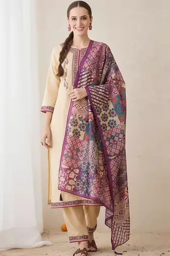 Ethnic Motifs Embroidered Regular Thread Work Kurta With Trouser & Dupatta
