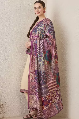 Ethnic Motifs Embroidered Regular Thread Work Kurta With Trouser & Dupatta