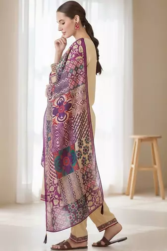 Ethnic Motifs Embroidered Regular Thread Work Kurta With Trouser & Dupatta