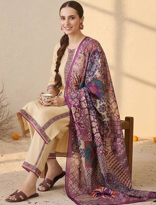 Ethnic Motifs Embroidered Regular Thread Work Kurta With Trouser & Dupatta 7
