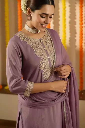 Floral Embroidered Thread Work Straight Kurta With Trouser & Dupatta