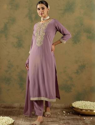 Floral Embroidered Thread Work Straight Kurta With Trouser & Dupatta 4
