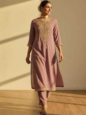 Floral Embroidered Thread Work Straight Kurta With Trouser & Dupatta 6