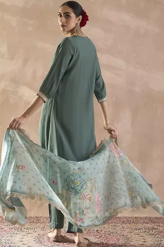 V-Neck Pleated Thread Work Straight Kurta With Trouser & Dupatta