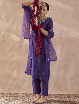 Ethnic Motifs Embroidered Regular Thread Work Kurta With Trousers & Dupatta 2
