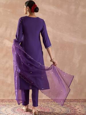 Ethnic Motifs Embroidered Regular Thread Work Kurta With Trousers & Dupatta 5