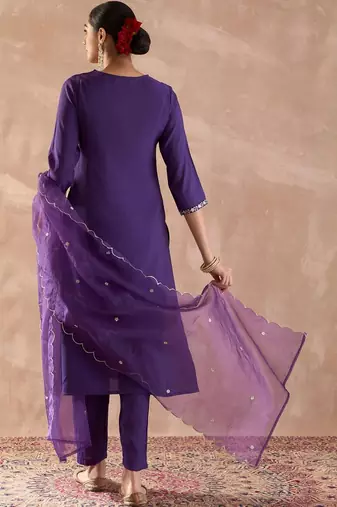 Ethnic Motifs Embroidered Regular Thread Work Kurta With Trousers & Dupatta
