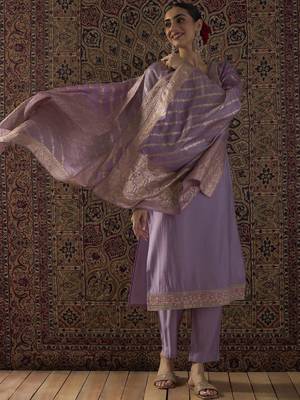 Ethnic Motifs Embroidered Round Neck Thread Work Kurta With Trousers & Dupatta 3