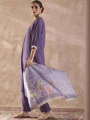 Regular Thread Work V Neck Kurta With Trousers & Dupatta 4