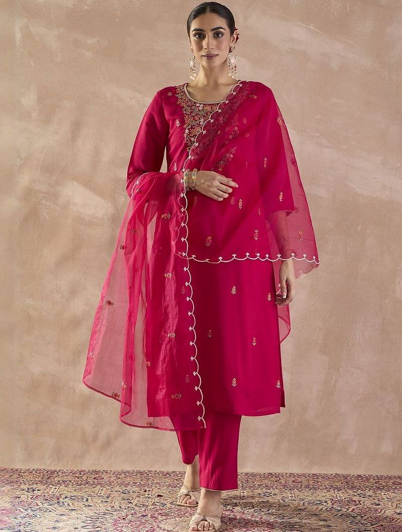 Floral Embroidered Straight Thread Work Kurta With Trousers & With Dupatta