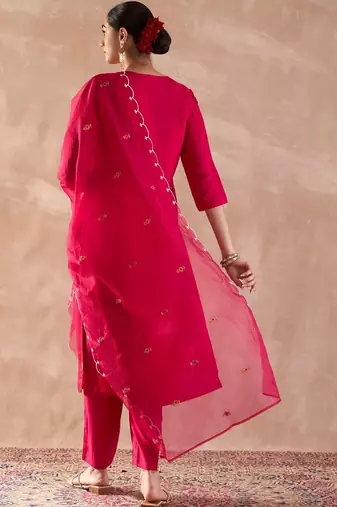 Floral Embroidered Straight Thread Work Kurta With Trousers & With Dupatta
