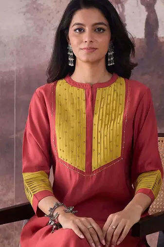 Self Design Round Neck Straight Kurta With Trouser
