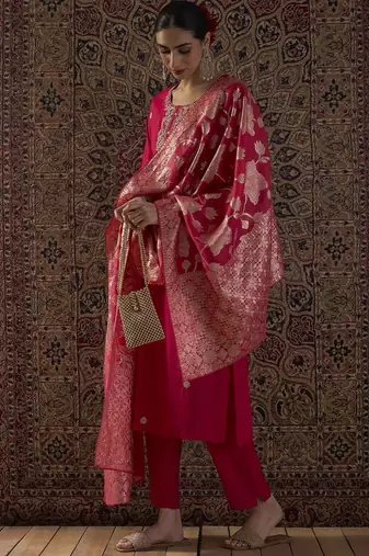Floral Embroidered Thread Work Round Neck Straight Kurta With Trouser & Dupatta