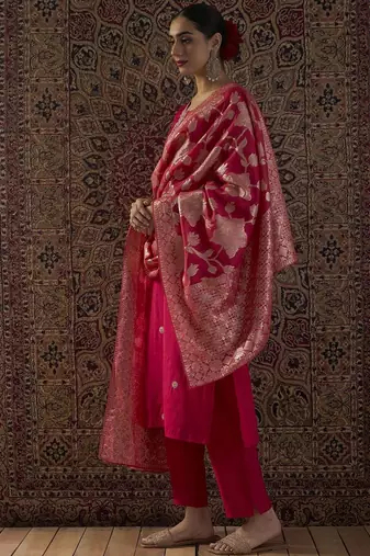 Floral Embroidered Thread Work Round Neck Straight Kurta With Trouser & Dupatta