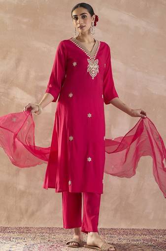 Ethnic Motifs Embroidered V-Neck Thread Work Kurta With Trousers & Dupatta