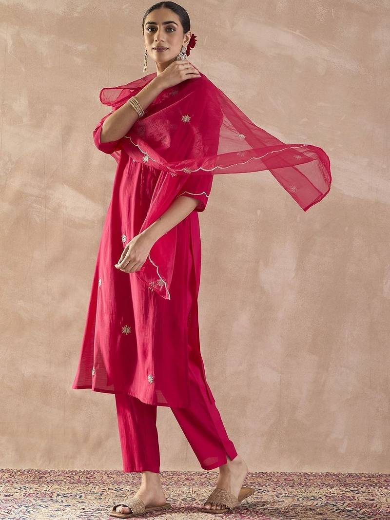 Ethnic Motifs Embroidered V-Neck Thread Work Kurta With Trousers & Dupatta