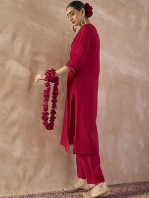 Floral Embroidered Round Neck Thread Work Kurta With Trouser 2