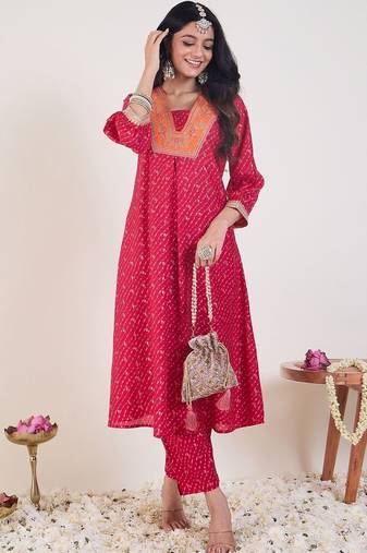 Women Ethnic Motifs Embroidered Regular Thread Work Silk Kurta with Trousers