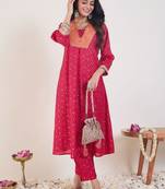 Women Ethnic Motifs Embroidered Regular Thread Work Silk Kurta with Trousers