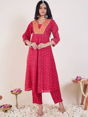 Women Ethnic Motifs Embroidered Regular Thread Work Silk Kurta with Trousers 4