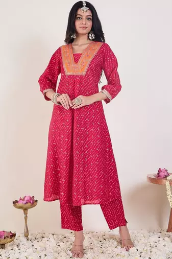 Women Ethnic Motifs Embroidered Regular Thread Work Silk Kurta with Trousers