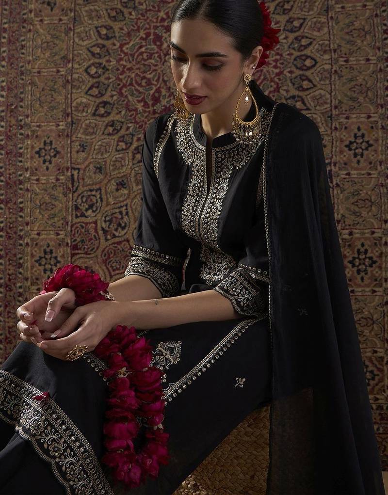 Embroidered Notch Neck Sequinned Straight Kurta With Trousers & Dupatta
