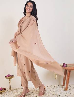 Ethnic Motifs Embroidered Thread Work Kurta With Trousers & Dupatta 3