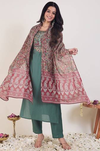 Ethnic Motifs Embroidered Regular Thread Work Kurta With Trousers & Dupatta