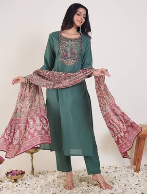 Ethnic Motifs Embroidered Regular Thread Work Kurta With Trousers & Dupatta 4