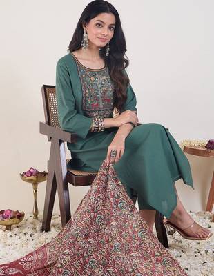 Ethnic Motifs Embroidered Regular Thread Work Kurta With Trousers & Dupatta 6