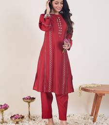 Ethnic Motifs Embroidered Mandarin Collar Thread Work Kurta With Trousers