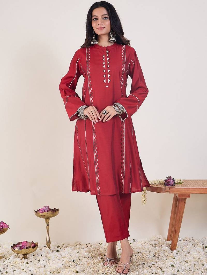 Ethnic Motifs Embroidered Mandarin Collar Thread Work Kurta With Trousers