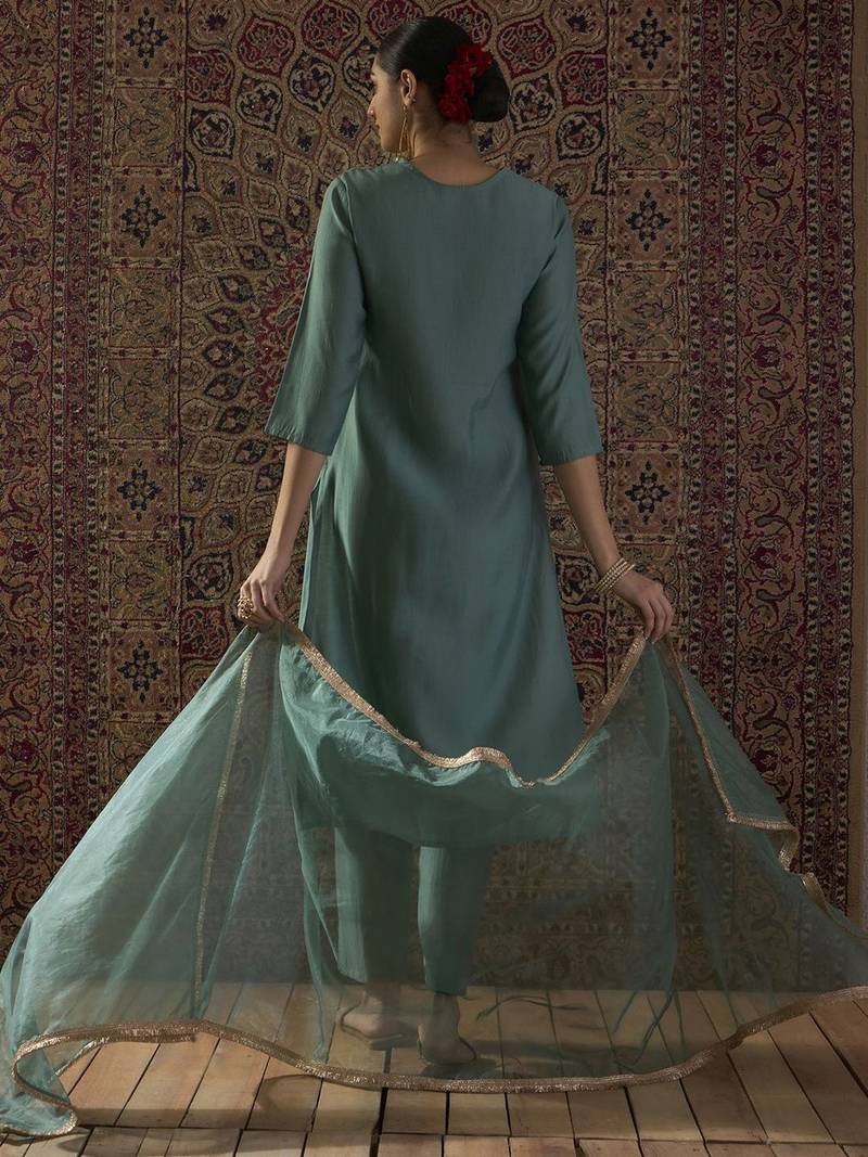 Ethnic Motifs Embroidered Thread Work Straight Kurta With Trousers & Dupatta