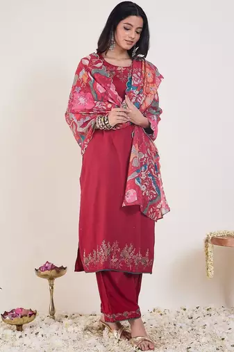 Floral Embroidered Regular Thread Work Kurta With Palazzos & Dupatta
