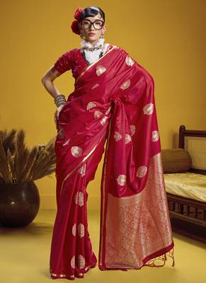 Red pure satin handloom weaving silk blend festival wear saree 4