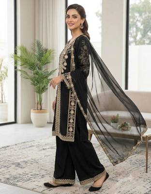 Black silk blend embroidered palazzo set 3