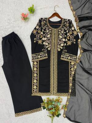 Black silk blend embroidered palazzo set 4