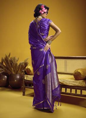 Wine pure satin handloom weaving silk blend festival wear saree 4