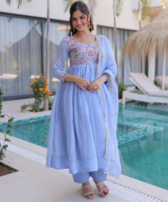 Blue chanderi embroidered kurta set 1
