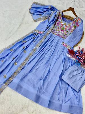 Blue chanderi embroidered kurta set 4