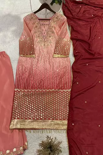 Pink silk blend embroidered kurta set