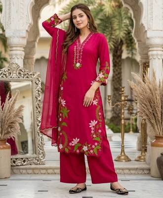 Magenta silk blend embroidered palazzo set 4