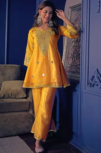 Yellow silk blend embroidered palazzo set