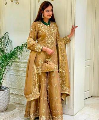 Gold silk blend embroidered palazzo set 2