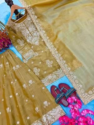 Gold silk blend embroidered palazzo set 4