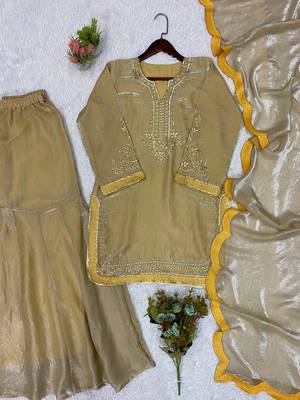Gold silk blend embroidered palazzo set 4