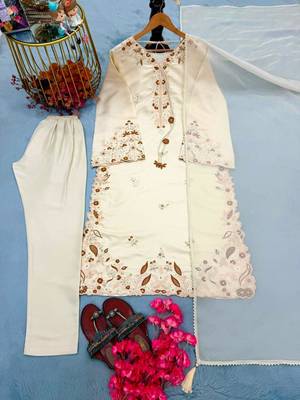 Cream silk blend embroidered kurta set 4