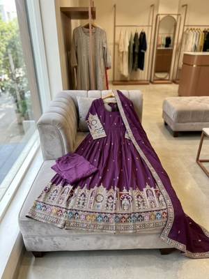 Purple silk blend embroidered flared gown set 2