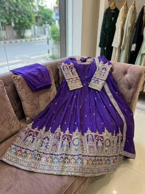 Blue silk blend embroidered flared gown set 2